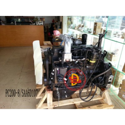 Komatsu Excavator PC200-8 Engine Ass′y for Sell